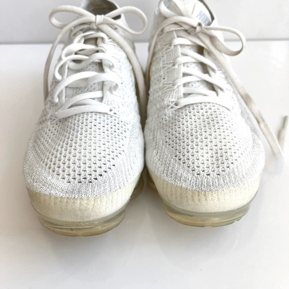 Nike Air VaporMax Flyknit 2 ‘Triple White’ – Size 7 US Women’s - Picture 3 of 6